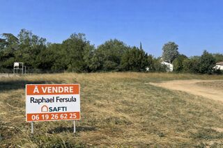  Terrain à vendre 715 m²
