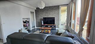  Appartement à louer 4 pièces 66 m²