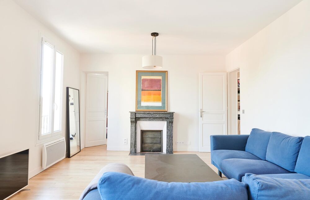 Appartement entièrement rénové situé au calme