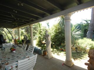  Maison � vendre 8 pi�ces 320 m�