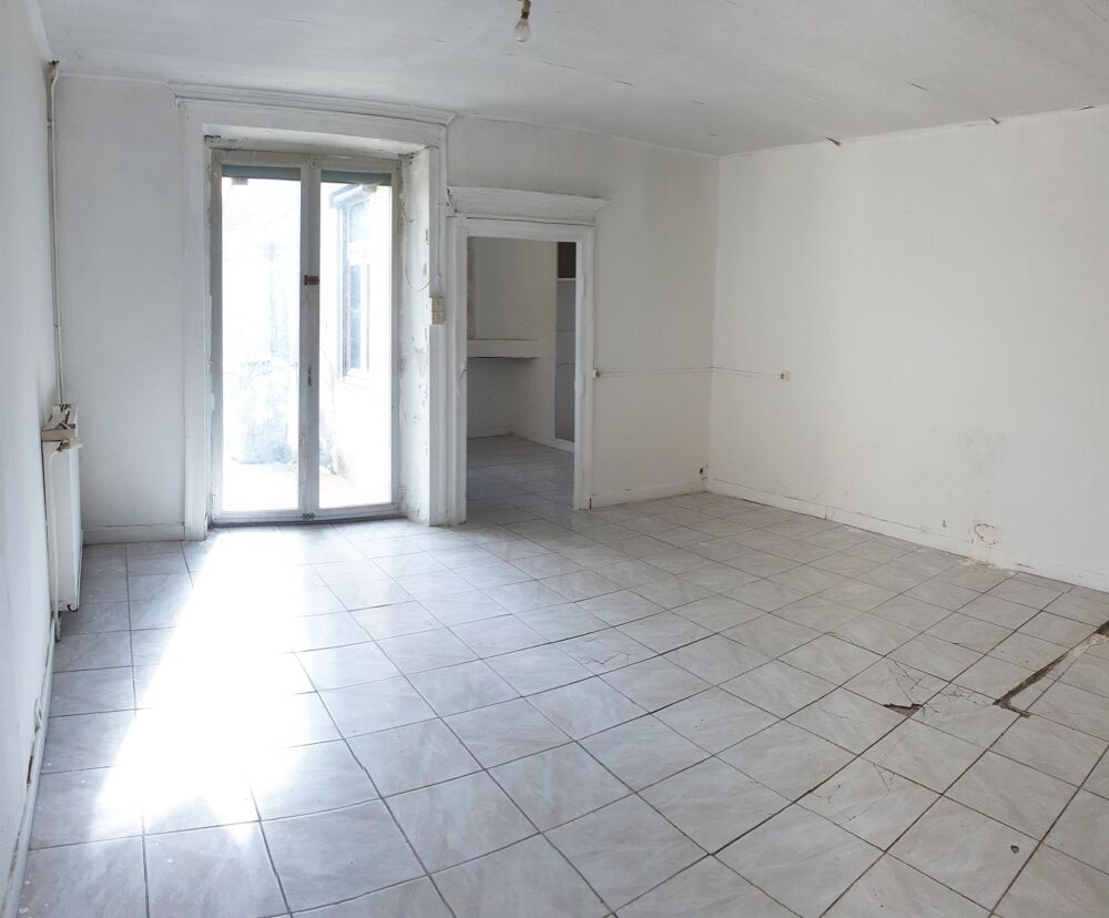 Vente Immeuble SAINT-LOUP-SUR-SEMOUSE (70800) - IMMEUBLE À RÉNOVER ENTIÈREMENT Saint-loup-sur-semouse