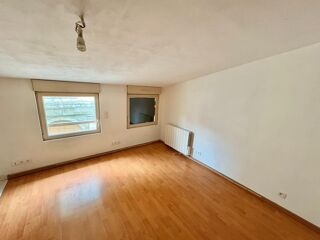  Immeuble � vendre 121 m�