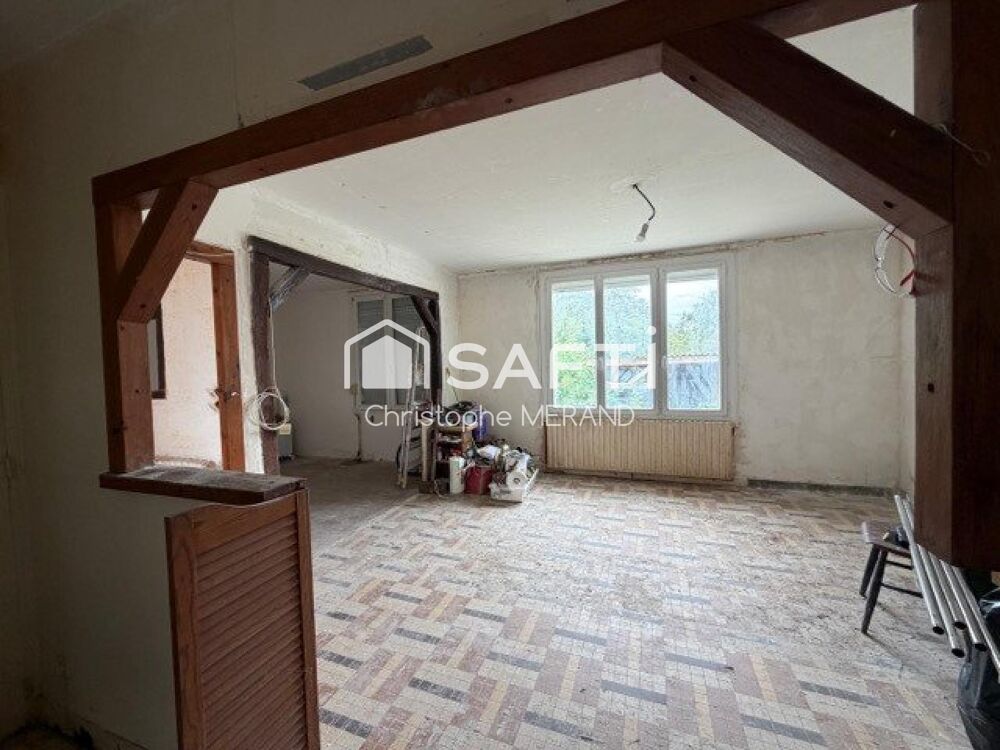 Vente Maison Pavillon 3 chambres  avec un beau potentiel en centre-ville de Dangé-Saint-Romain Dange-saint-romain