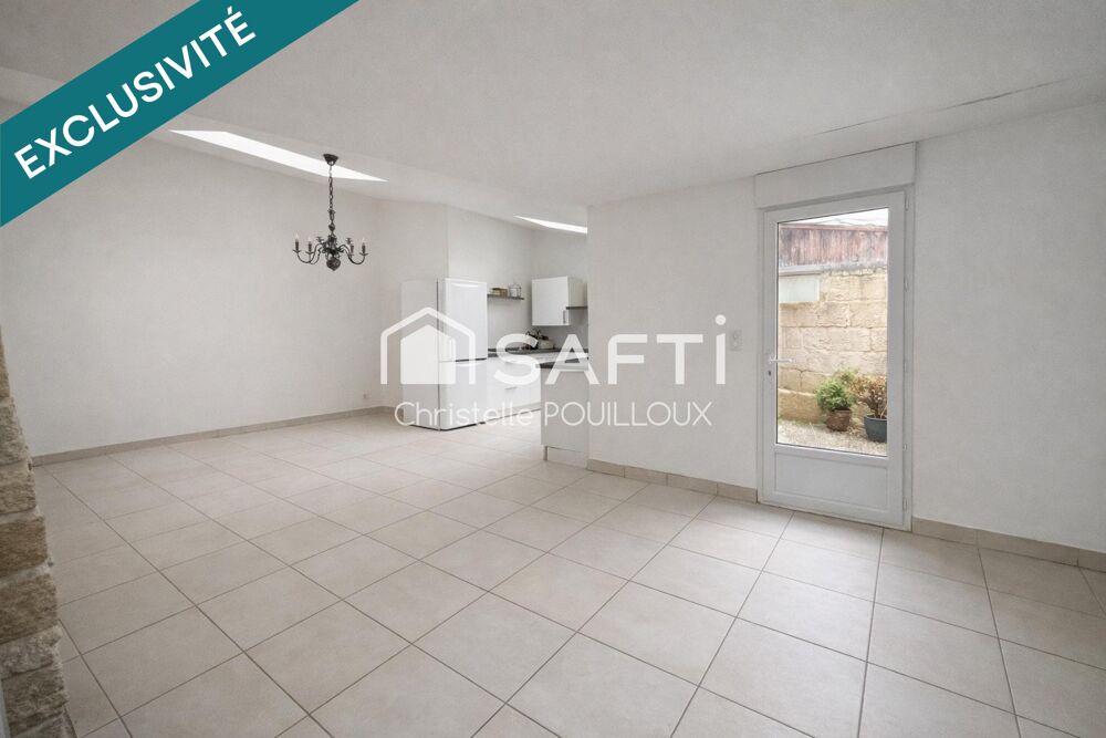 Vente Maison Centre-ville, 2 entrées, 3 chambres avec salles d'eau, cour et terrasse Niort