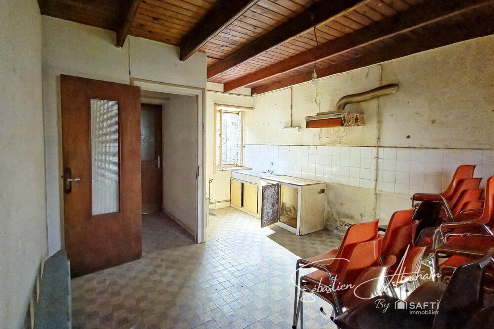 Maison de bourg à rénover  Plufur