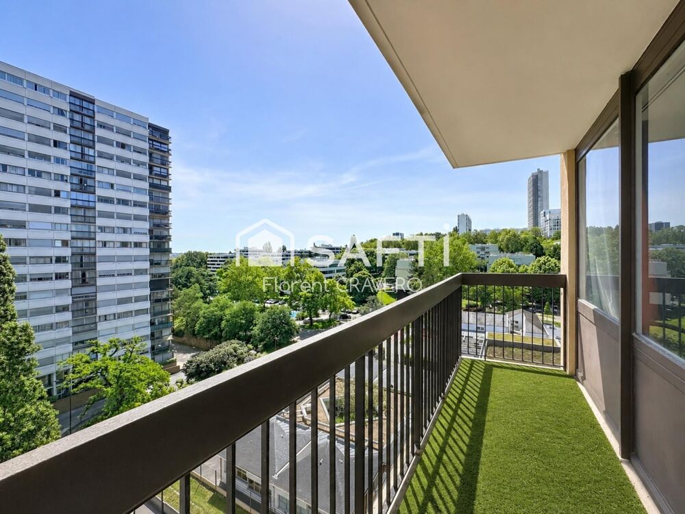 Balcon et vue dégagée à deux pas du RER