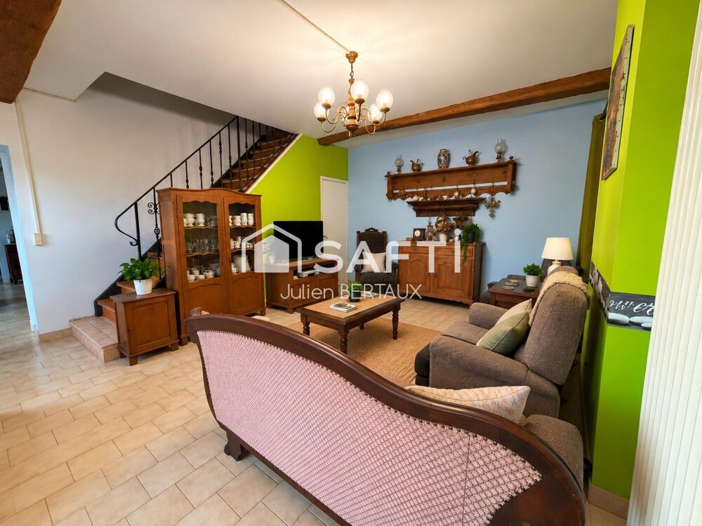Vente Maison Maison semi-individuelle 200 m² – 4 chambres – Fort potentiel Ferriere-la-petite