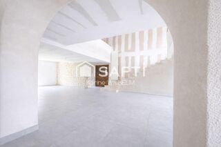  Maison � vendre 9 pi�ces 245 m�