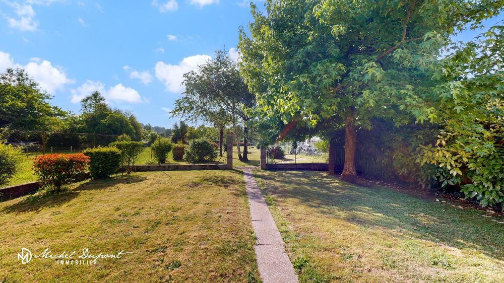 Vente Maison Vivez le centre-ville autrement, entre confort et nature. Le bugue