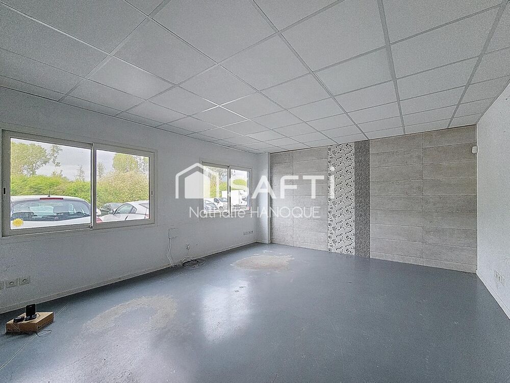   Box 250 m2 dont 39m² de bureau en rdc et étage - Zone d'activités ANET Houdan