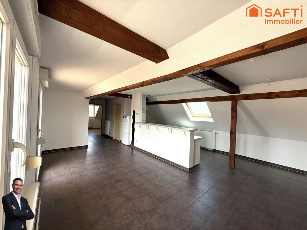 Vente Appartement Superbe appartement de 3 pièces au 2éme et dernier étage, disposant d'un balcon, d'une place de stationnement privée et d'une ca Fegersheim