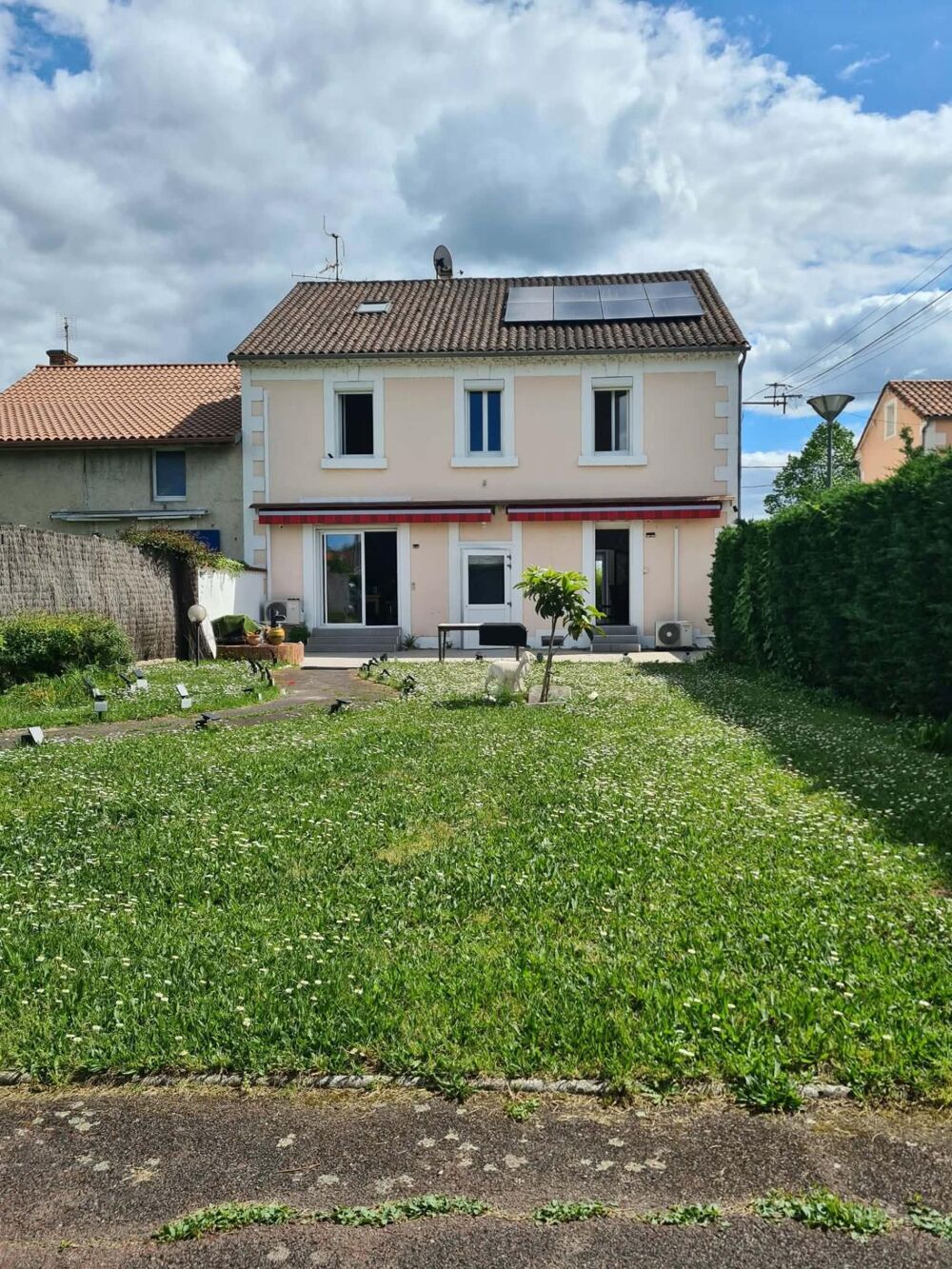 Vente Maison Maison de ville de 200m2 idéalement située Saint-astier
