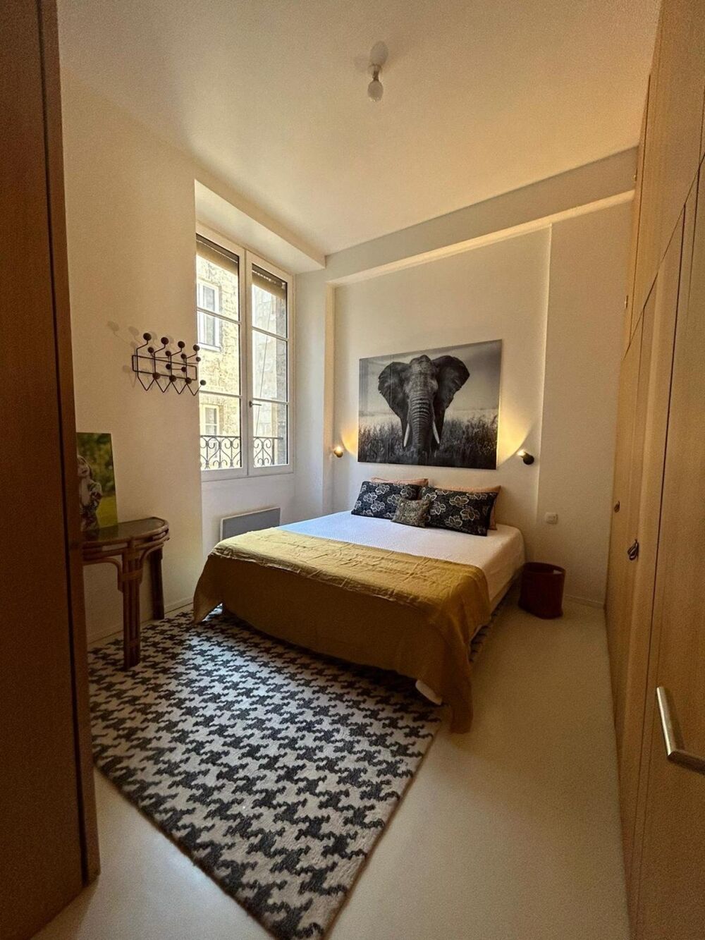 Vente Appartement T5  traversant dans immeuble en pierre Bordeaux