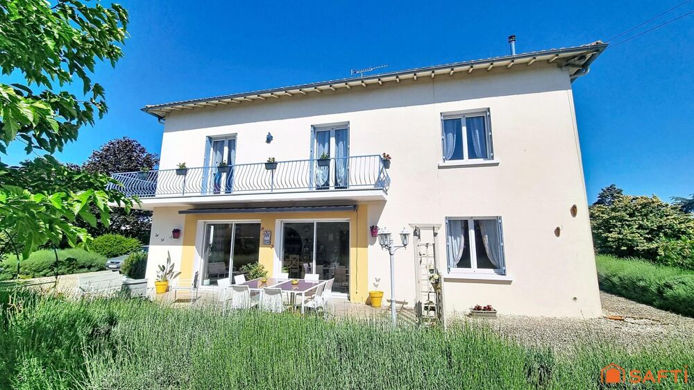 MAISON FAMILIALE - BEAUX VOLUMES  SECTEUR CALME