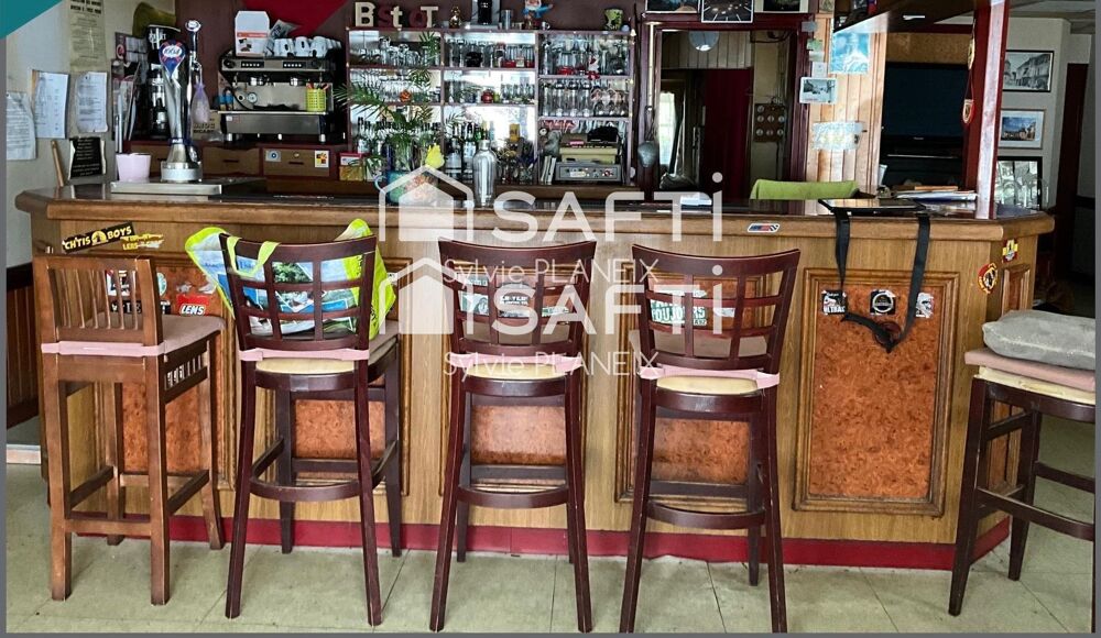Vente Immeuble Ancien bar plein de potentiel : laissez libre cours à vos projets ! Bourg-lastic