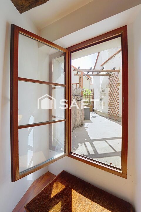   Calme absolu pour ce duplex plein centre ville avec terrasse Appartement - 2 pi�ce(s) - 50 m�