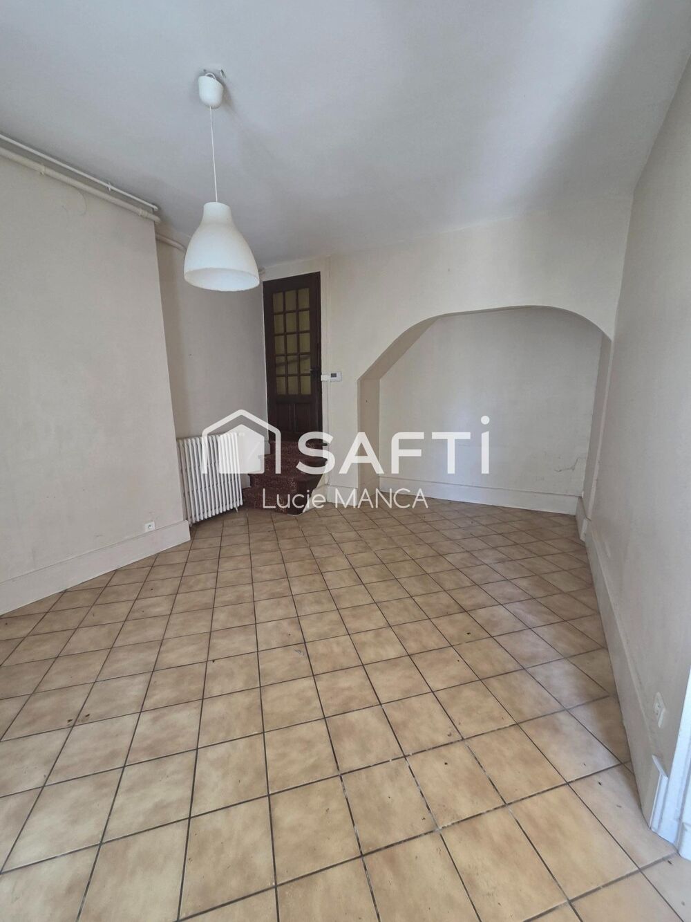 Vente Maison Maison de ville de 90 m² avec garage, cour et potentiel d'aménagement – Toucy Toucy
