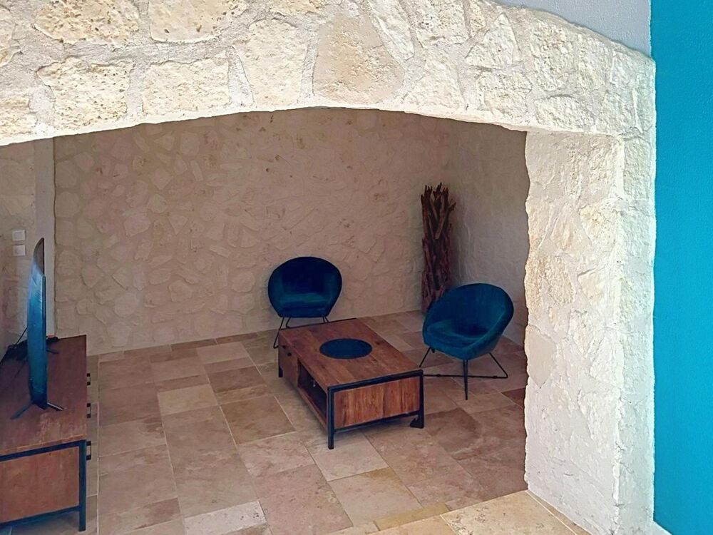 Maison avec grand terrain et piscine  Tresques