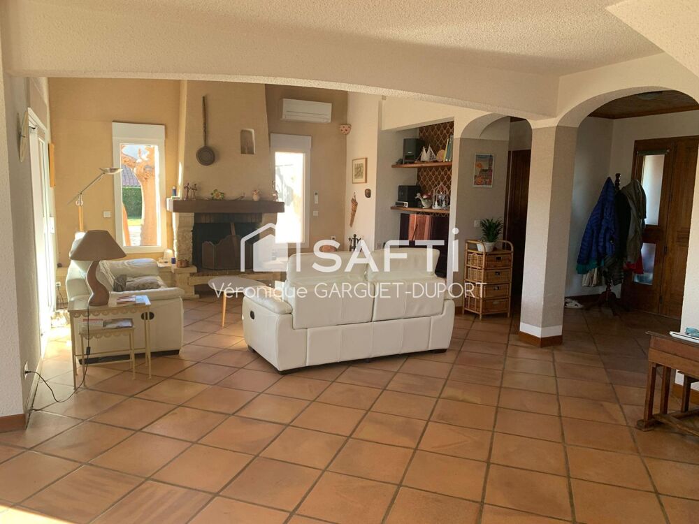 Vente Maison Grande villa familiale avec piscine et dépendances Coursan