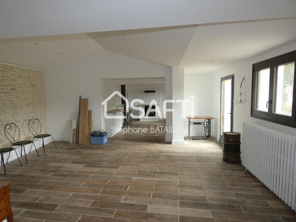 Vente Maison Maison 6 pièces. 159m2. Mazeuil Mazeuil
