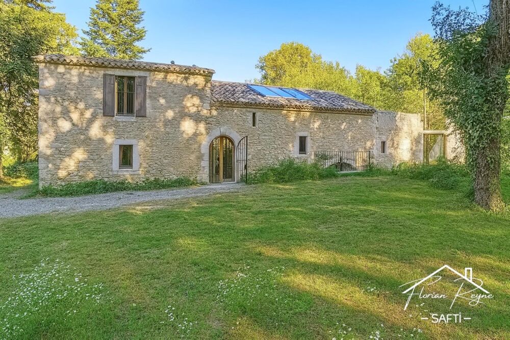 Moulin du XII? siècle entièrement restauré  Coeur du Médoc