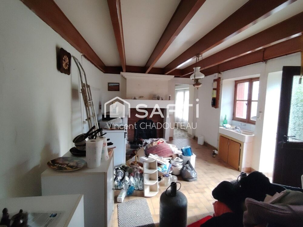 Vente Maison Maison de village de 90m2 avec dépendances Saint-amant-de-boixe