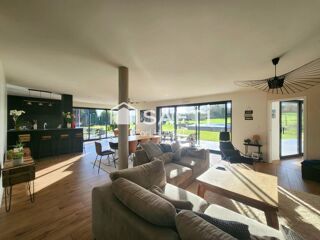  Maison � vendre 8 pi�ces 300 m�