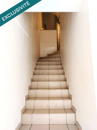  Immeuble � vendre 105 m�