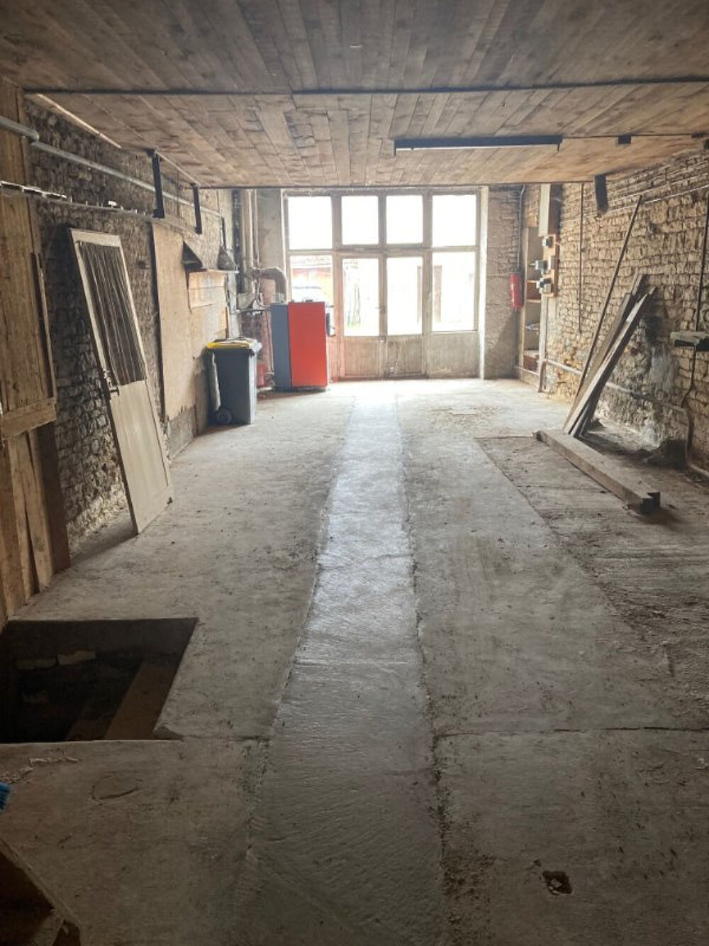 Vente Maison Maison de campagne de 150 m2 habitable avec terrain attenant et clos à 20 minutes de l'A5 et 2h30 de Paris ! Montigny-sur-aube