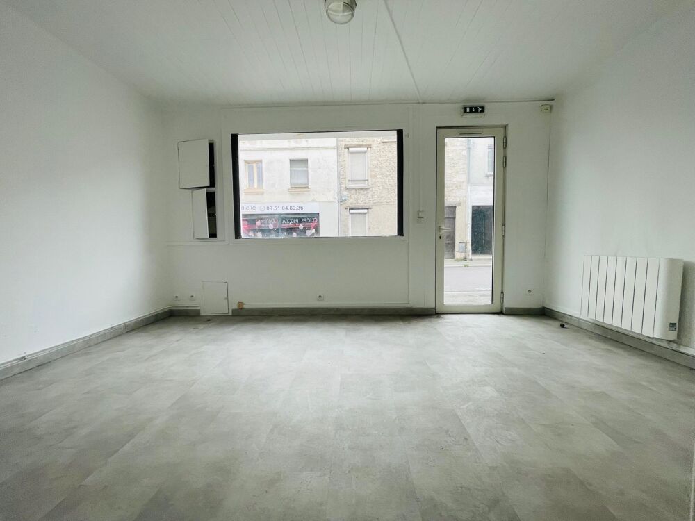 Vente Immeuble Rare à la vente !!! Immeuble composé d'un duplex et deux locaux commerciaux Bonnieres-sur-seine