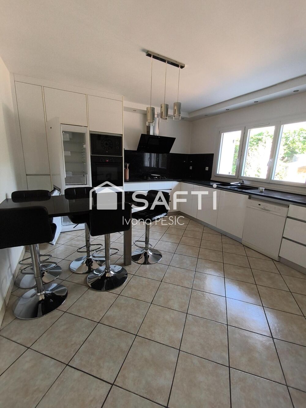 Vente Maison Maison familiale à découvrir Saint-jean-de-la-ruelle