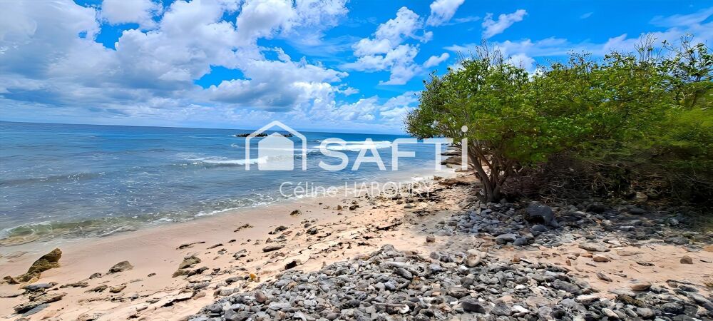 Vente Terrain MAGNIFIQUE TERRAIN CONSTRUCTIBLE EN BORD DE MER Saint-francois