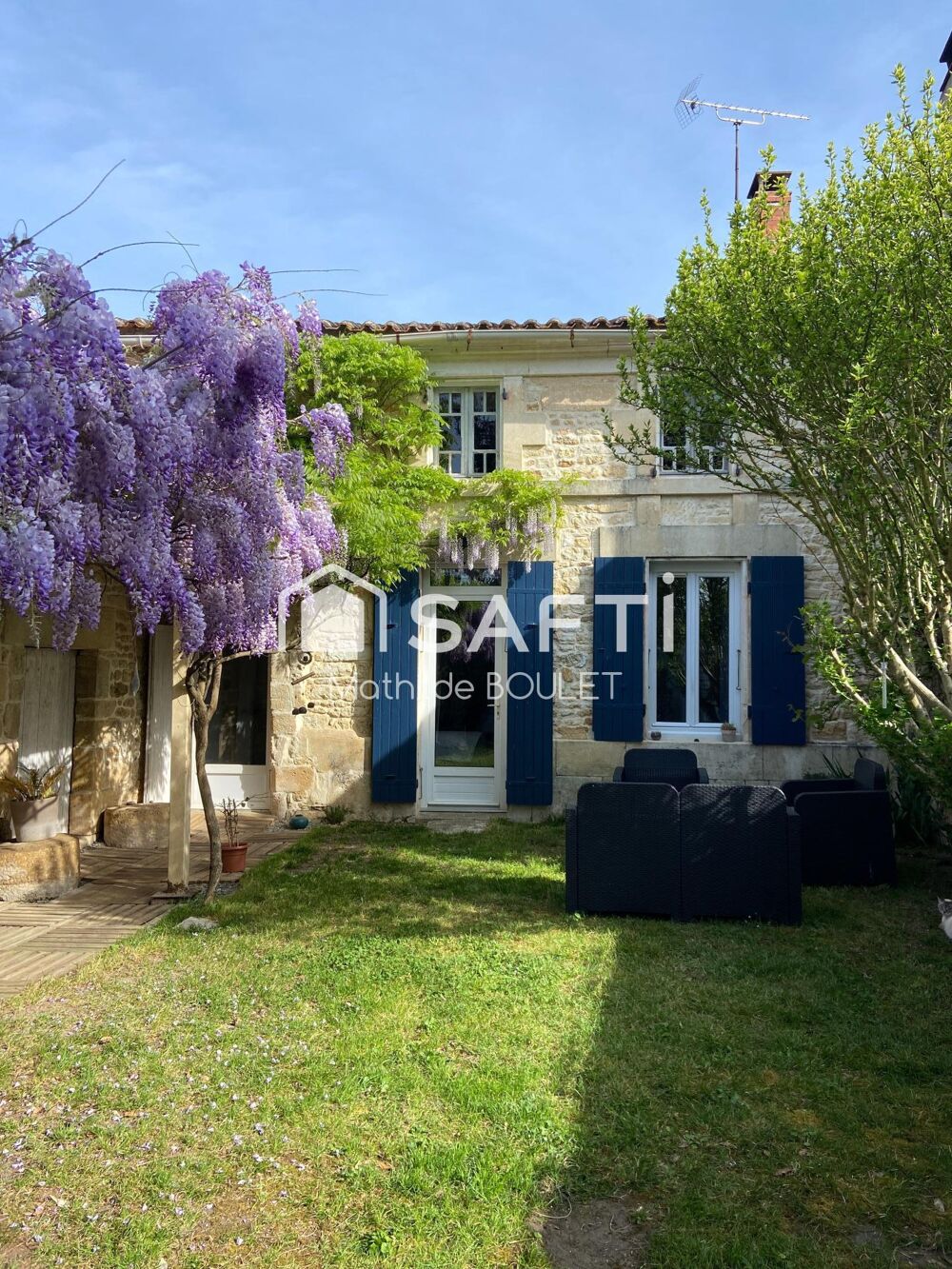 MAISON RÉNOVÉE - JARDIN SANS VIS-À-VIS  3 CH POSSIBLES