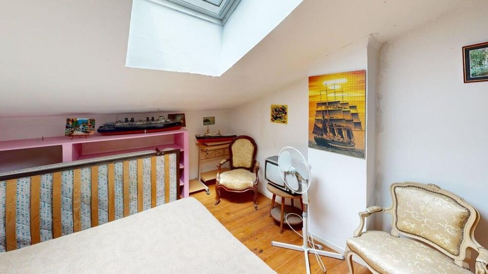 T4+T3+T2 dans maison de village avec stationnement