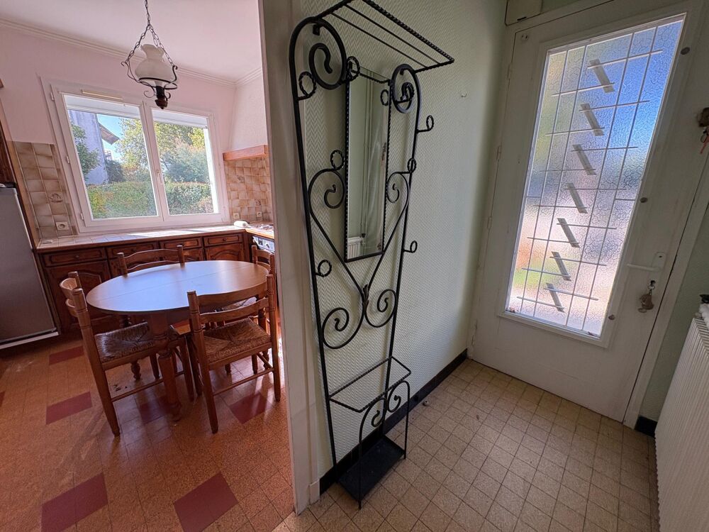 Vente Maison Maison 4 chambres à rénover, proche commerces Lagord