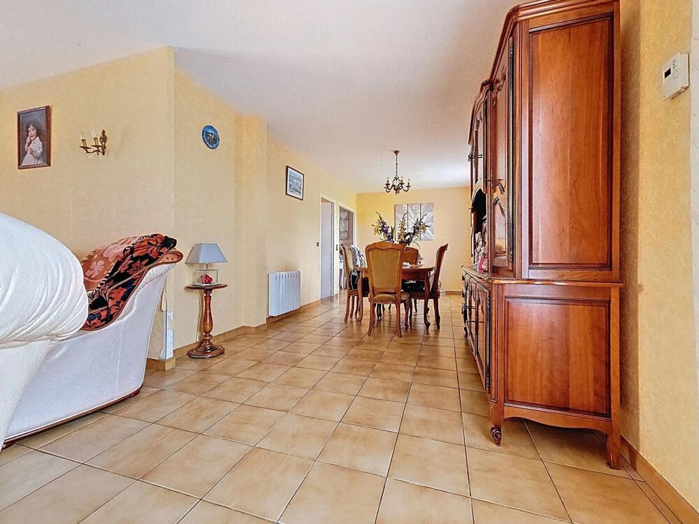 Maison spacieuse avec appartement indépendant  Villeneuve-la-Comptal