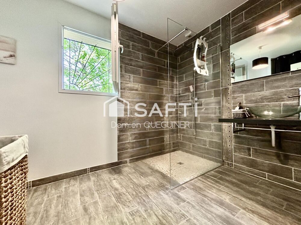 Vente Maison Belle contemporaine sur grand terrain avec droit à construire. Sanguinet