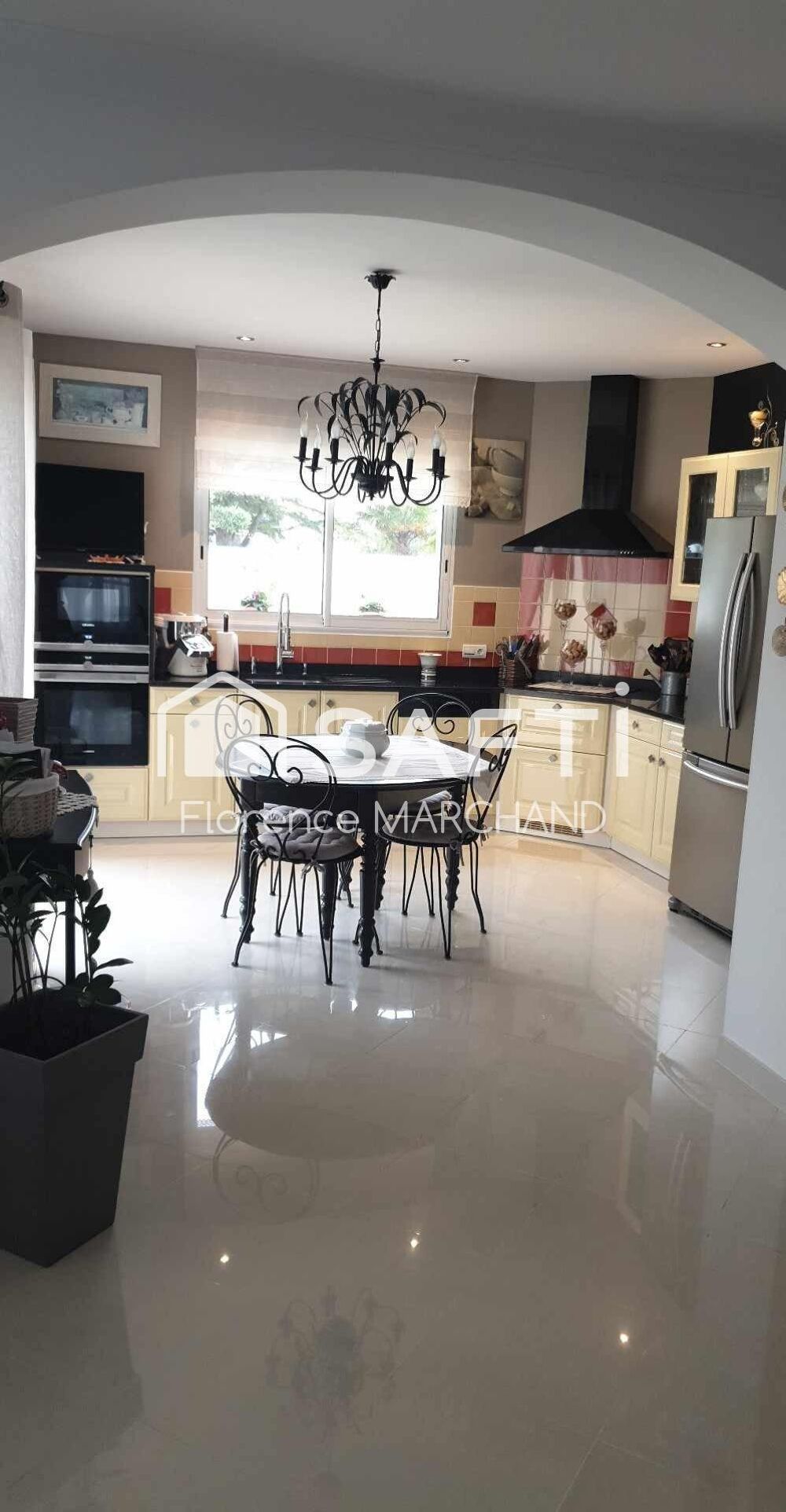 Vente Maison VILLA D'EXCEPTION À CHÂTELAILLON-PLAGE: L'ÉLÉGANCE, LE CONFORT ET BELLES PRESTATIONS Chatelaillon-plage