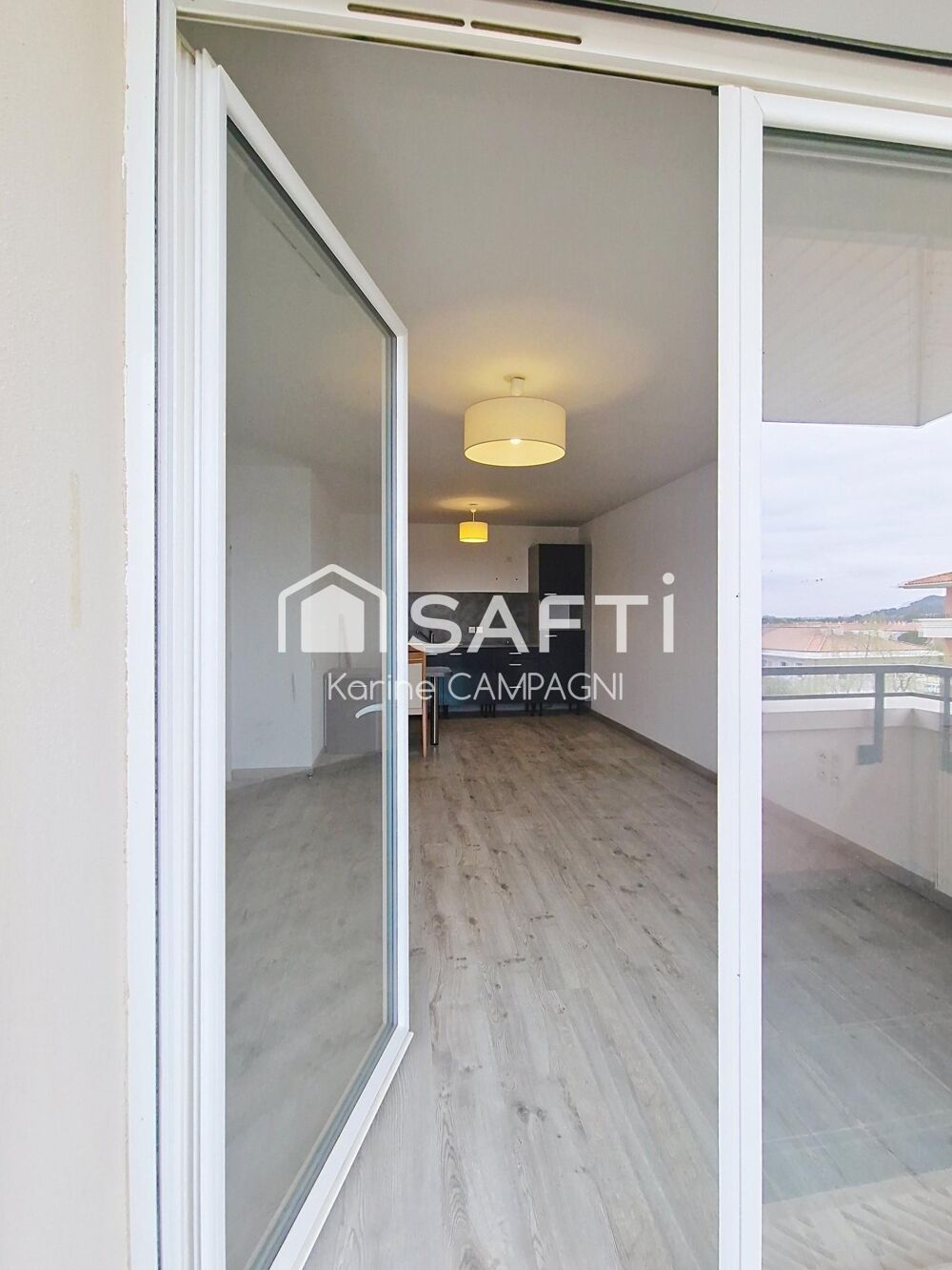 Vente Appartement T2 de 52m²+ parking+balcon à Cavaillon Cavaillon