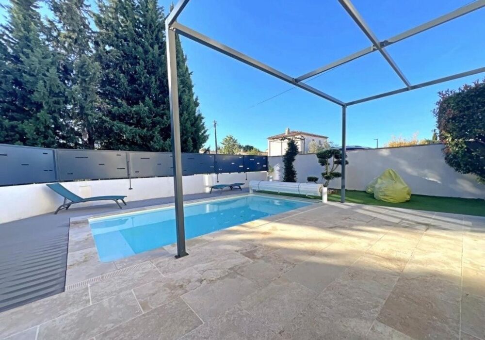 Vente Maison Maison 5 pièces 87 m² Eyguières