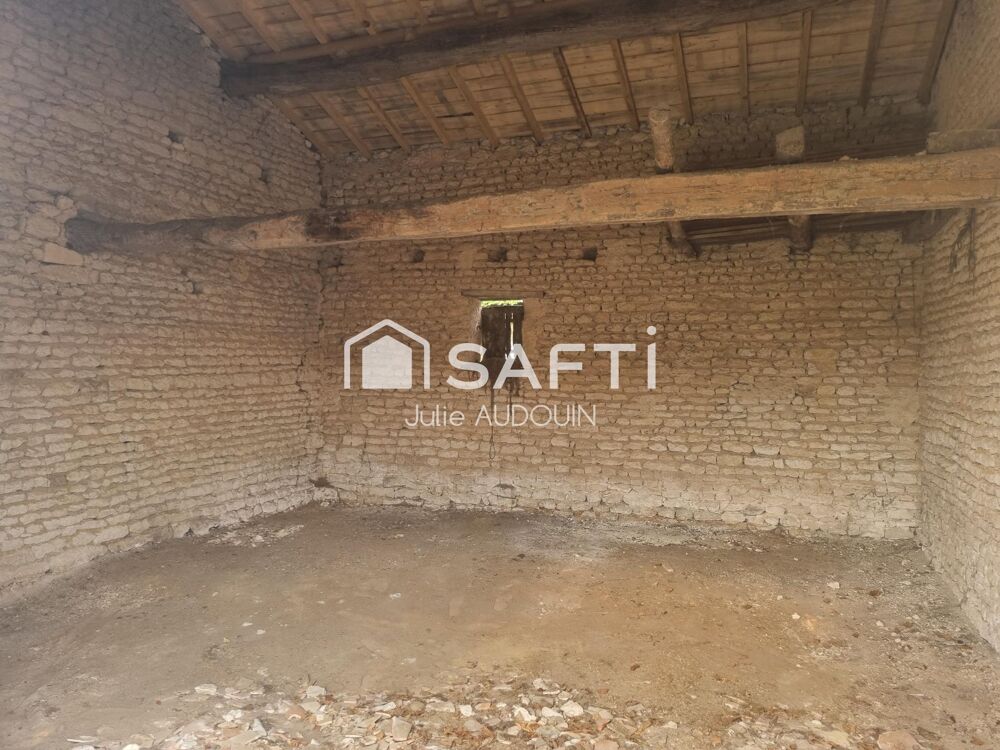 Vente Maison Maison à rénover - 10 min de Matha et Aulnay Saint-martin-de-juillers