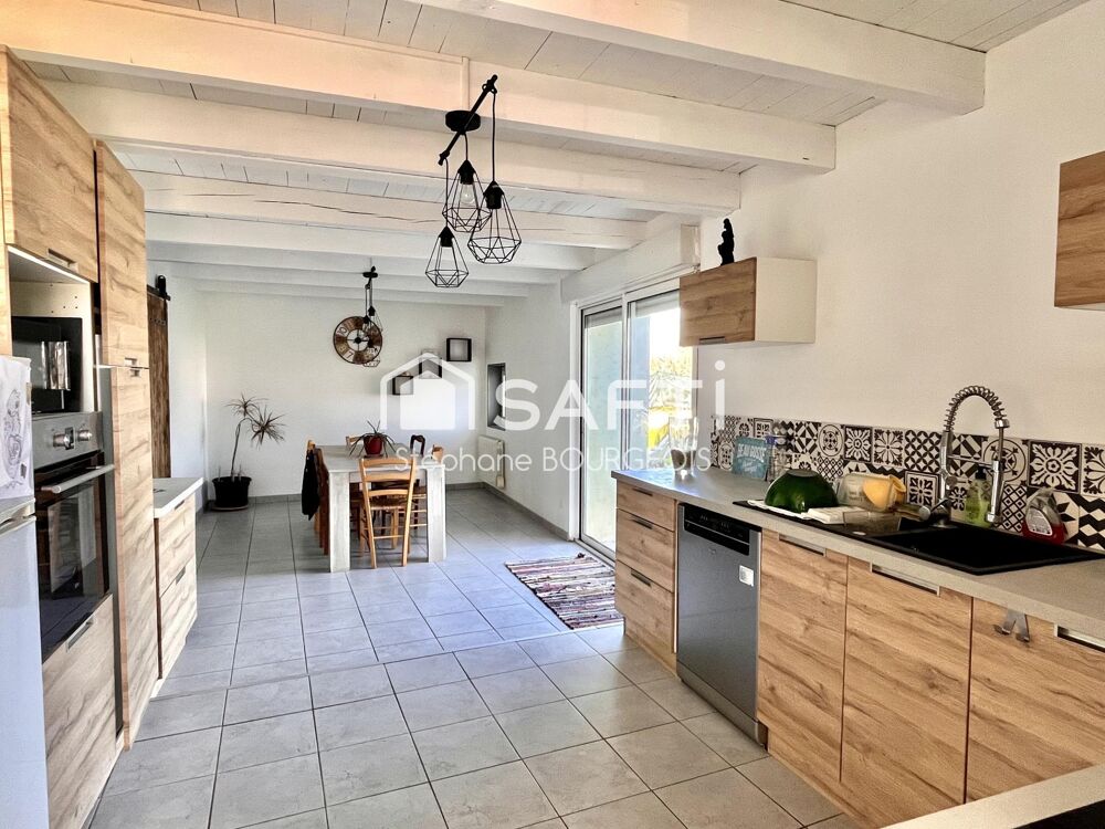 À Nieulle sur Seudre, maison d'environ 106 m2, 4 chambres, jardin clos + terrain constructible.