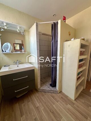  Immeuble � vendre 180 m�