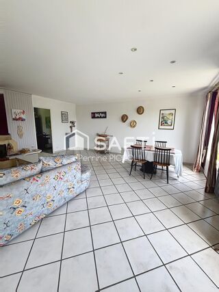 Vente Maison Maison de ville T5 jardin et garage Carbon-blanc