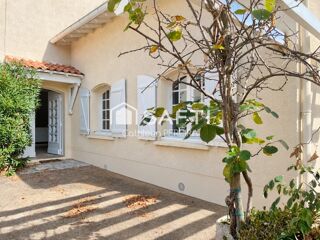 Vente Maison Propriété de caractère de 250 m² avec piscine, tennis et parc de 7 720 m² Giroussens