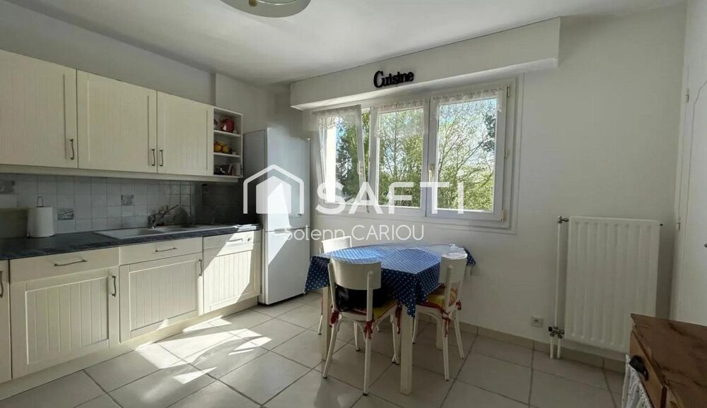 Appartement T5 spacieux avec garage et balcons