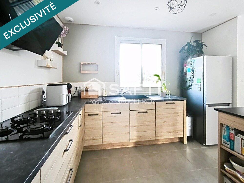 Vente Maison GUITINIÈRES – PLAIN-PIED RÉNOVÉ – 105 M² – 3 CHAMBRES – PISCINE 2025 – TERRAIN SPACIEUX CLOS Guitinieres
