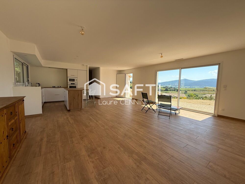 MAISON NEUVE DANS UN VILLAGE TRÈS PRISÉ