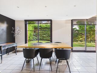  Maison � vendre 6 pi�ces 213 m�