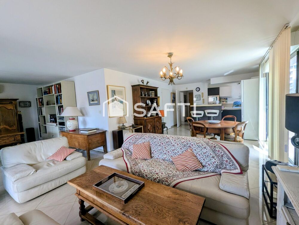 Vente Appartement Superbe appartement situé dans une petite Résidence de 2021 avec deux stationnements privatifs Saint-raphael